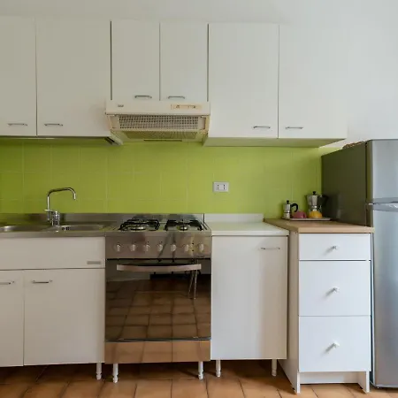 Simplistic Holiday In Near Lake Beach *