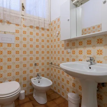 Casa vacanze Simplistic Holiday In Near Lake Beach