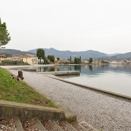 Casa vacanze Simplistic Holiday In Near Lake Beach *